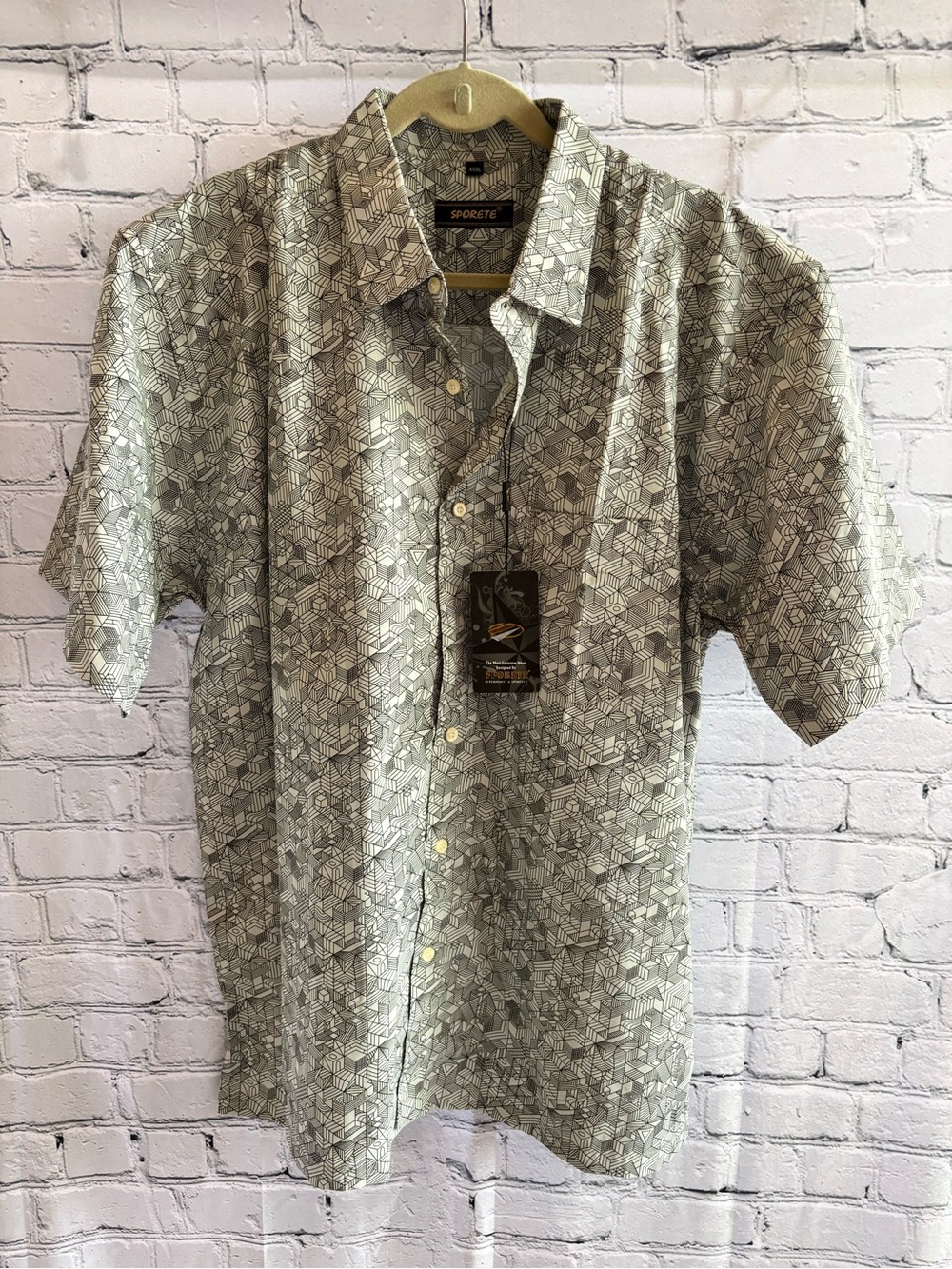 *NEW* Men’s Imported SPORETE Short Sleeve Button Shirt - Size XXXL
